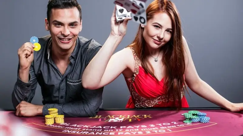 Sảnh DB Live Casino - Đỉnh cao cá cược trực tuyến cho mọi tín đồ giải trí 2 Sảnh DB Live Casino QH88 mang đến không gian chơi sống động với giao diện trực quan